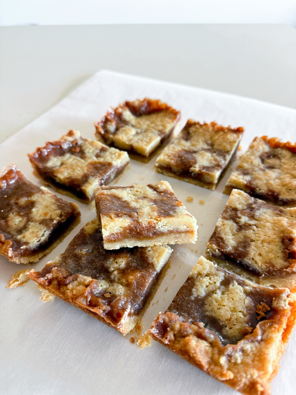 Brown Sugar Cinnamon Shortbread Bars