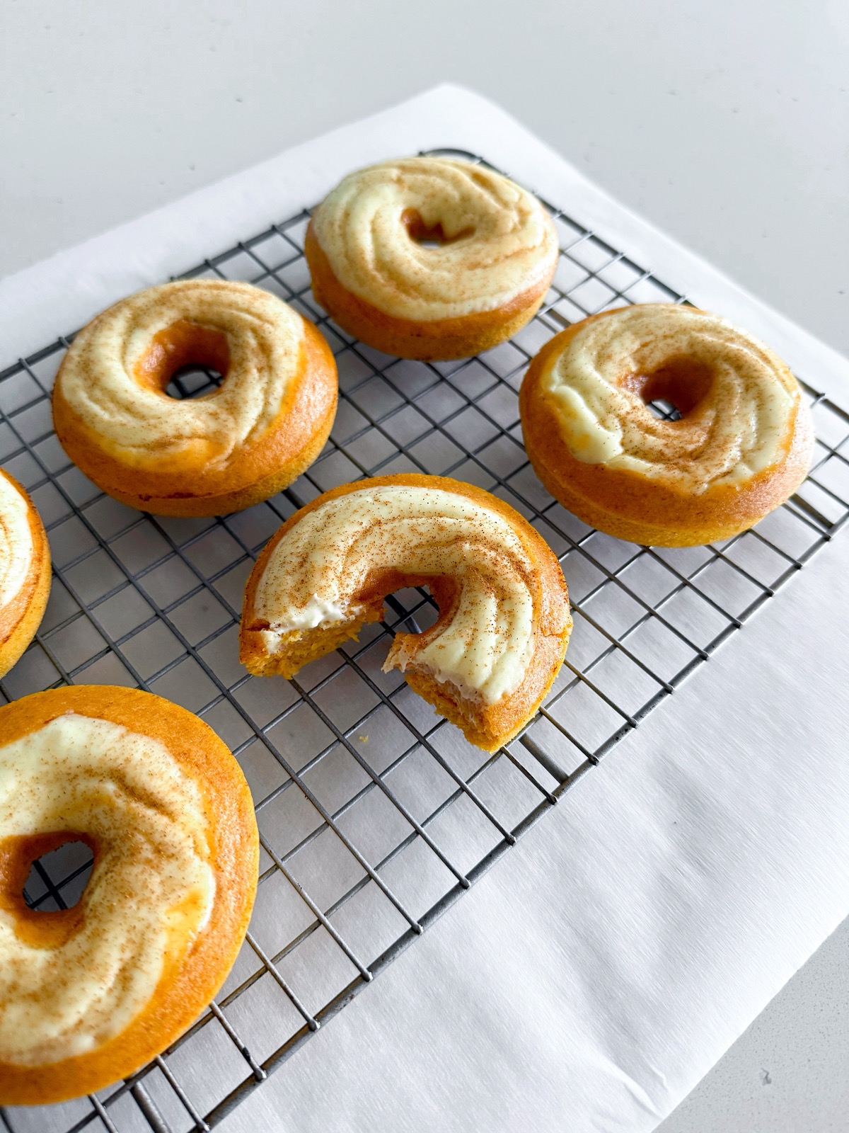 Pumpkin Cheesecake Donuts
