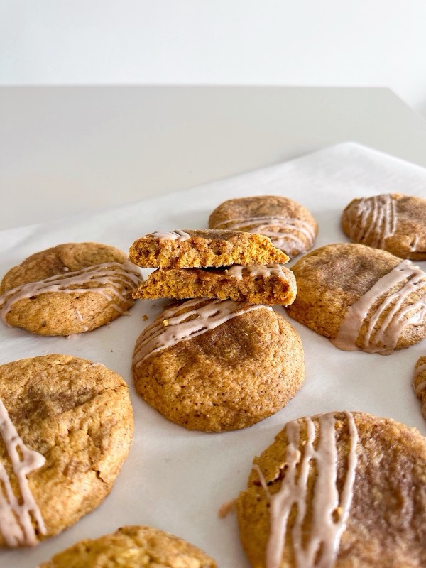 Brown Butter Pumpkin Snickerdoodle Cookies