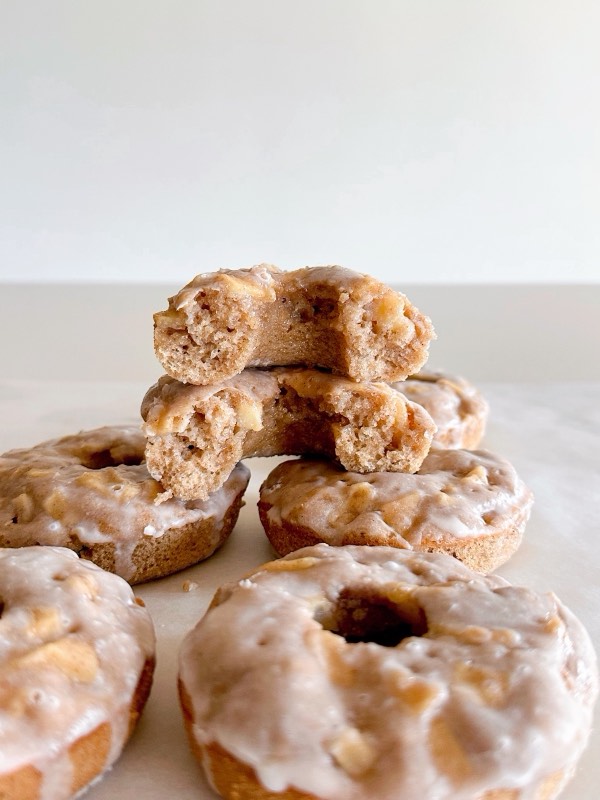 Cinnamon Apple Baked Donuts
