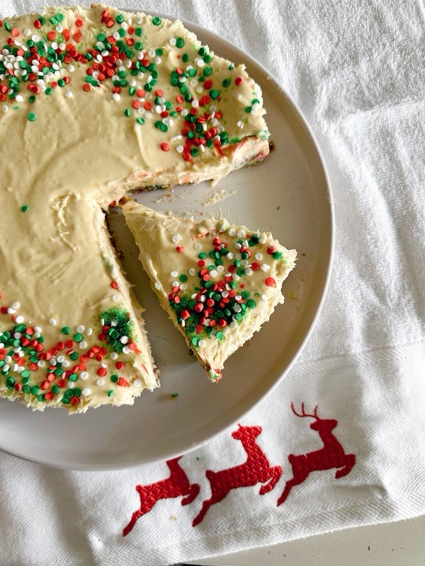 Holiday Sugar Cookie Cheesecake