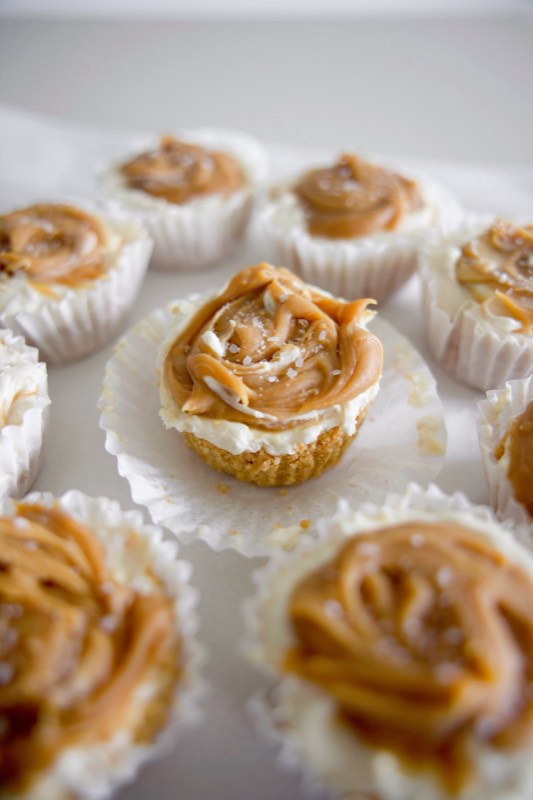 No Bake Mini Salted Caramel Cheesecake