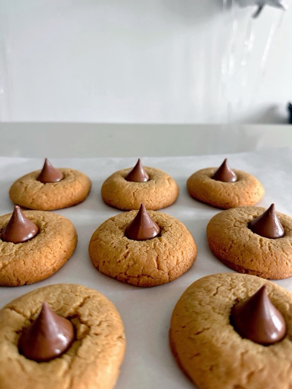 Peanut Butter Blossom Cookies
