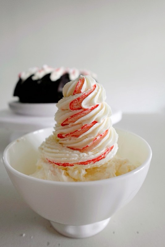 White Chocolate Peppermint Frosting